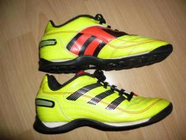 Detské turfy adidas (2/4)