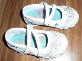Sandálky zn. skechers (2/2)