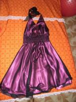 Predam spolocenske saty (1/2)
