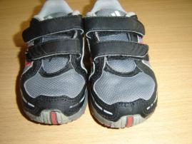 Tenisky adidas (3/3)