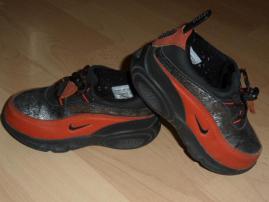 Nike tenisky v.25 (1/4)