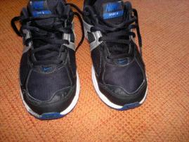 Tenisky Nike (2/3)