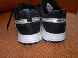 Tenisky Nike (3/3)