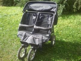 Kočík pre dvojičky a auto (1/4)