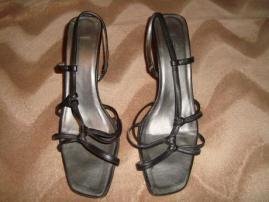 Cierne sandalky (1/3)