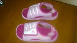 Sandále adidas (1/2)