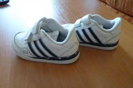 Predam tenisky adidas 22 (1/4)