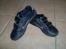Tenisky zn. nike č.33,5 (3/3)