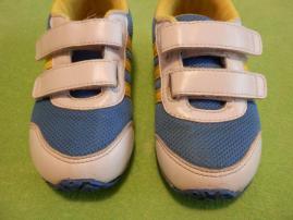 Tenisky adidas (3/4)