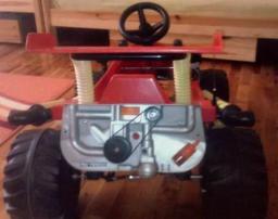 Peg perego šľapacie auto (2/4)