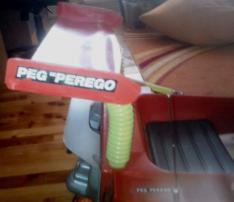 Peg perego šľapacie auto (4/4)
