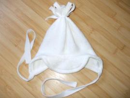 Čiapočka biela-obvod 38cm (2/2)