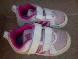 Detské Adidas č,25 (1/4)