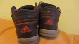 Adidas č.29 (2/4)