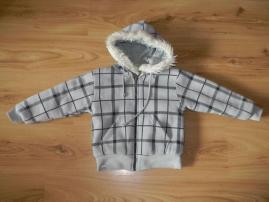 Kožušinkovú bundičku (1/4)