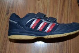 Adidas tenisky (3/4)