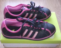 Tenisky adidas (1/4)