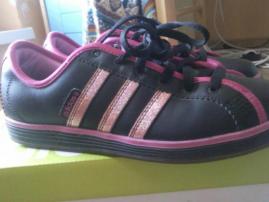Tenisky adidas (4/4)
