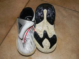 Tenisky adidas (4/4)