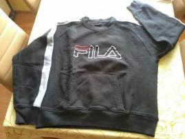 Fila mikinu (1/3)