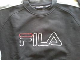 Fila mikinu (2/3)