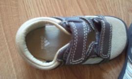 Detské sandálky adidas (3/4)