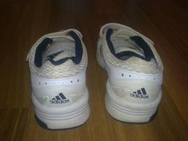 Adidas (2/3)