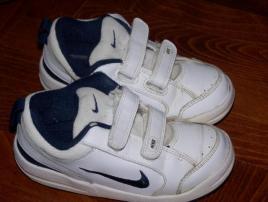 Tenisky nike (1/2)