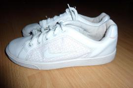 Nike botasky, v. 38 (1/4)