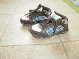 Adidas (1/2)