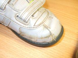 Tenisky Nike (2/3)