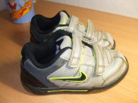 Tenisky Nike (3/3)