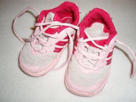 Tenisky zn. adidas (2/4)