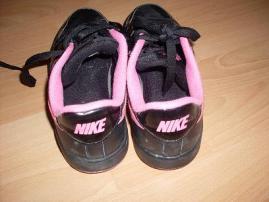 Nike (3/3)