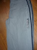Nohavice adidas (1/3)