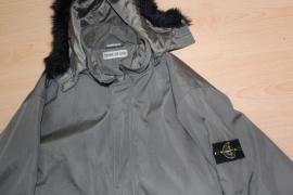 Stone island (2/2)