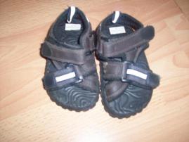 Sandalky (1/1)