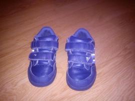 Značkové topánky adidas (2/4)