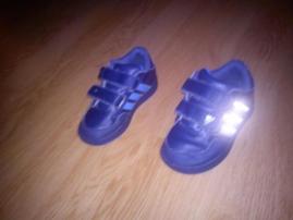 Značkové topánky adidas (3/4)