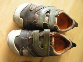Topanky+sandale clarks (4/4)