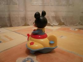 Mickey v lietadielku (3/3)