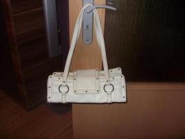Kabelka avon (2/2)