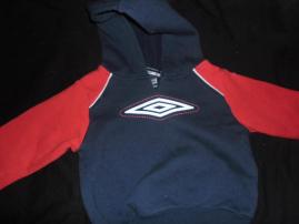 Mikina umbro+darcek (1/2)