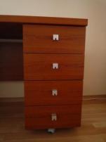 Pisaci stolik (2/4)