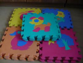 Penové puzzle (1/4)
