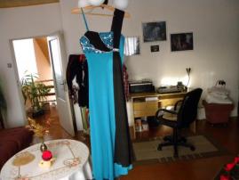 Spolocenske saty (1/4)
