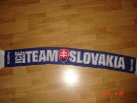 Hokejový šál (3/4)