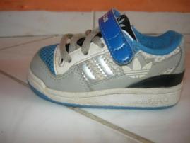 Adidas botasky (2/3)