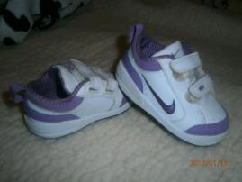 Tenisky Nike (3/4)