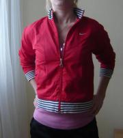 Vetrovka nike (2/3)